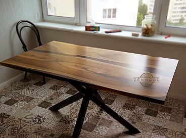 Resin table - ZenWood