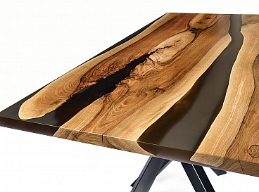 Resin table - ZenWood