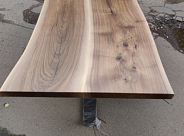 Table en noyer 2000x950, épissure courbe des planches - ZenWood